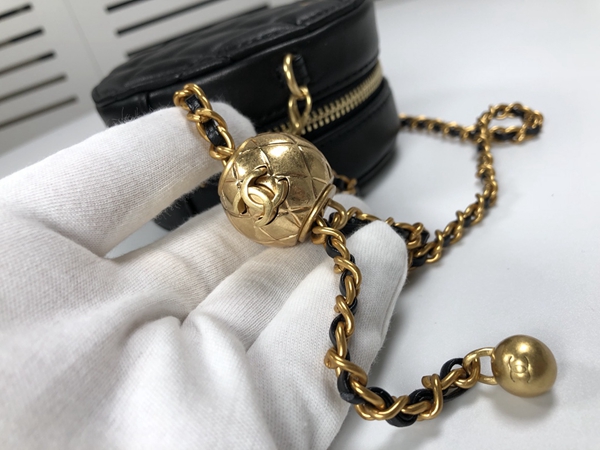 シャネルバッグ素材ディテール